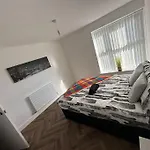 Brand New Luxuries Apartment Near The City Center